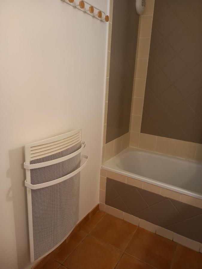 Appartement Cosy Pour Un Sejour Bien-Etre Climatise 索马讷-德沃克吕兹 外观 照片